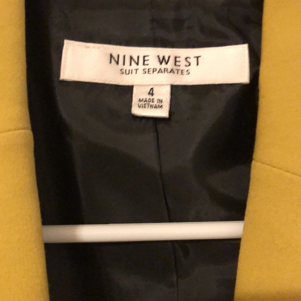 Jacket - Picture 4 of 4